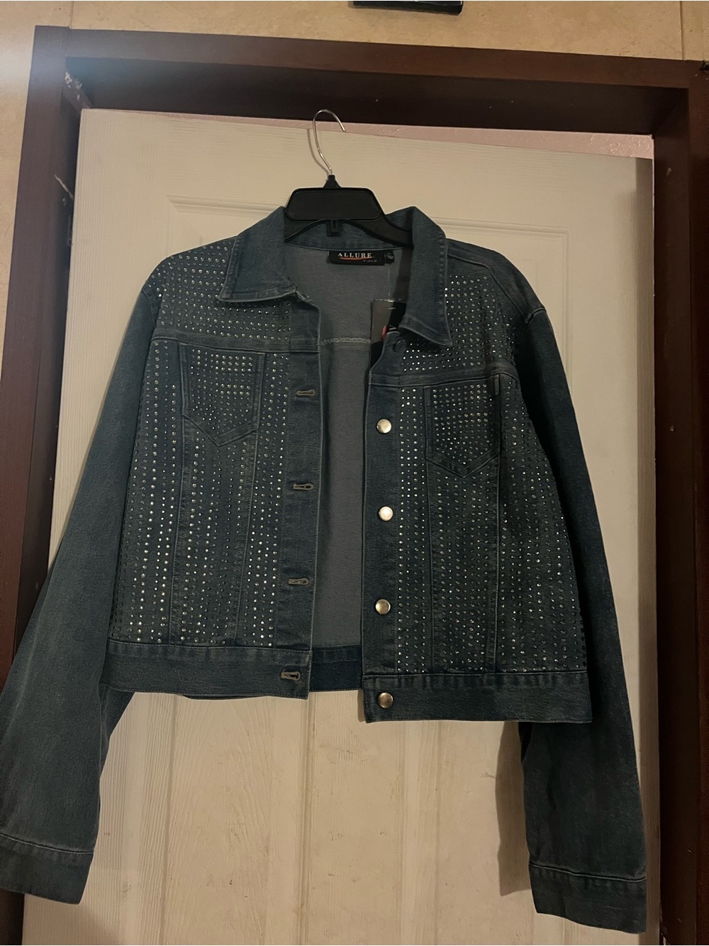 NWT Allure Rhinestone Embellished Denim Jacket Dark Wash XL ($160 Retail)